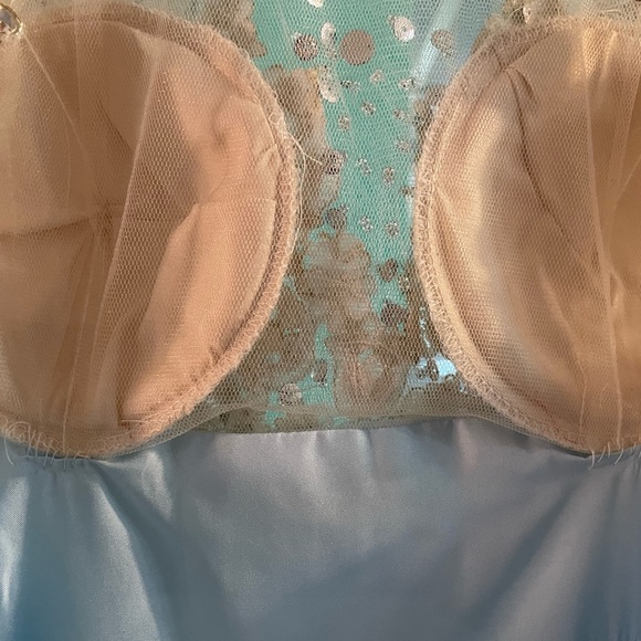 Beaded and ice blue formal gown. Size 2-4. Very flattering - Picture 4 of 6